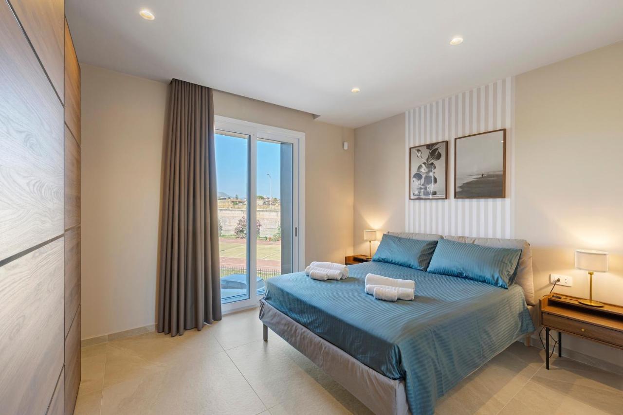 Superior One-Bedroom Apartment with Balcony