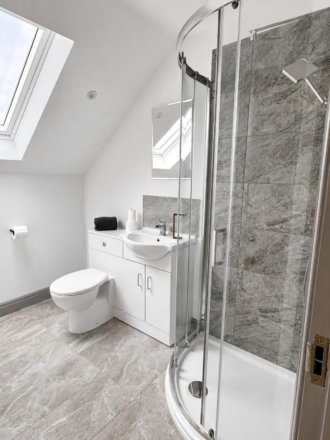 No2 Burnaleen Cottage - 3BR, Scenic Edge, Patio, Parking, Sleeps 6 - B&B Docking