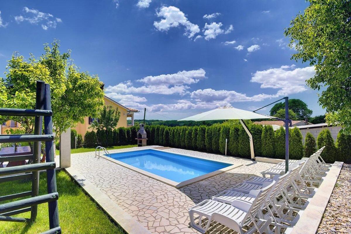 Villa Semy - Bed and Breakfast Pazin