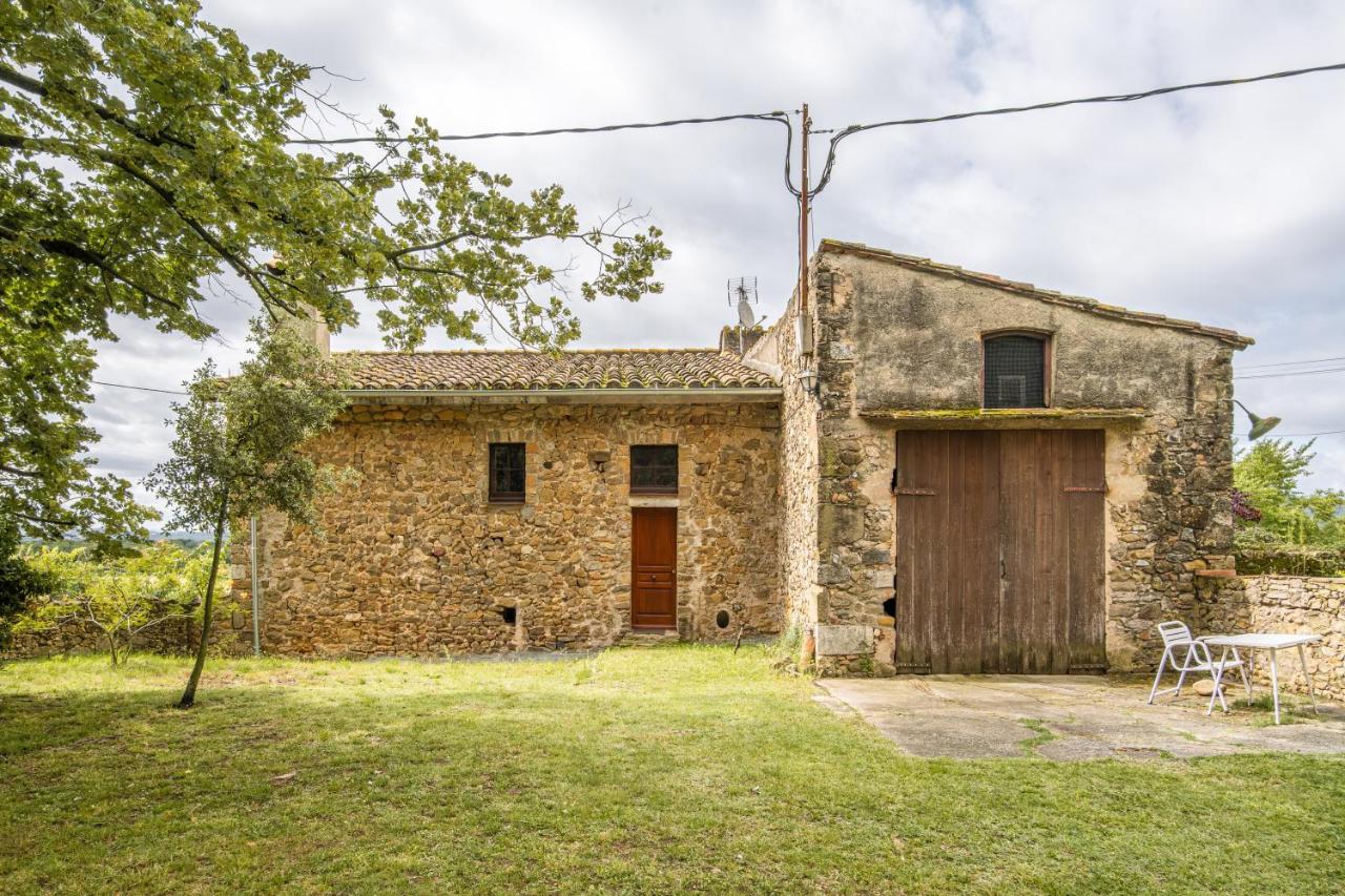 La Casica: Masía de Piedra con Jardín - Chambres d'hôtes Maià de Montcal