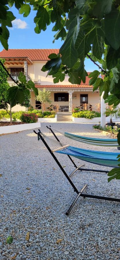 Countryside Inn Central Portugal Private Upper Floor Apartment - B&B Vale de Prazeres