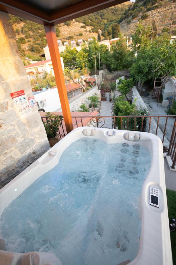 Stefanis Guest House II - Chambres d'hôtes Krási