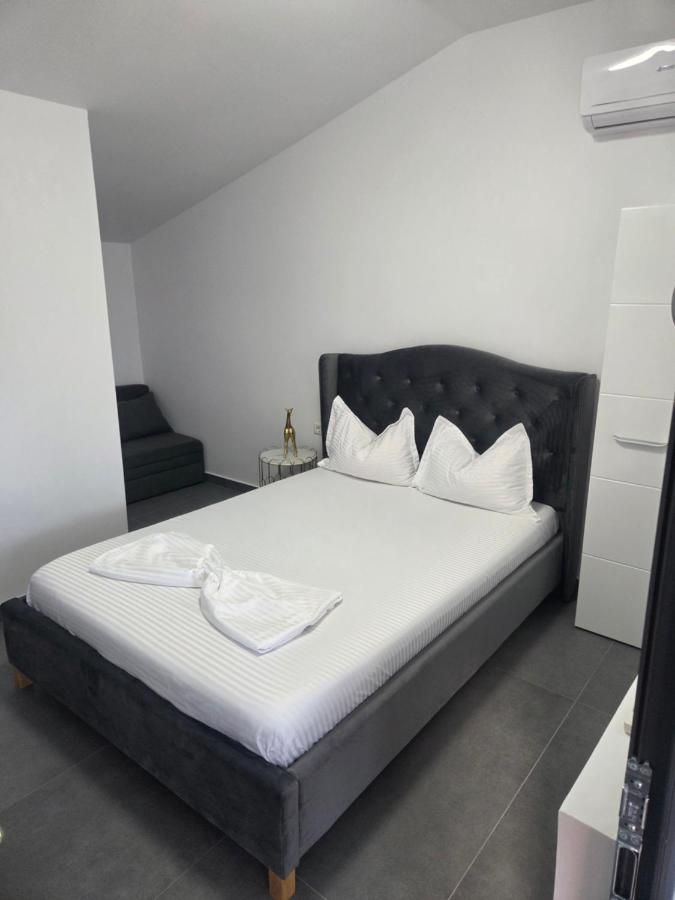 Casa Izabela - B&B Costineşti