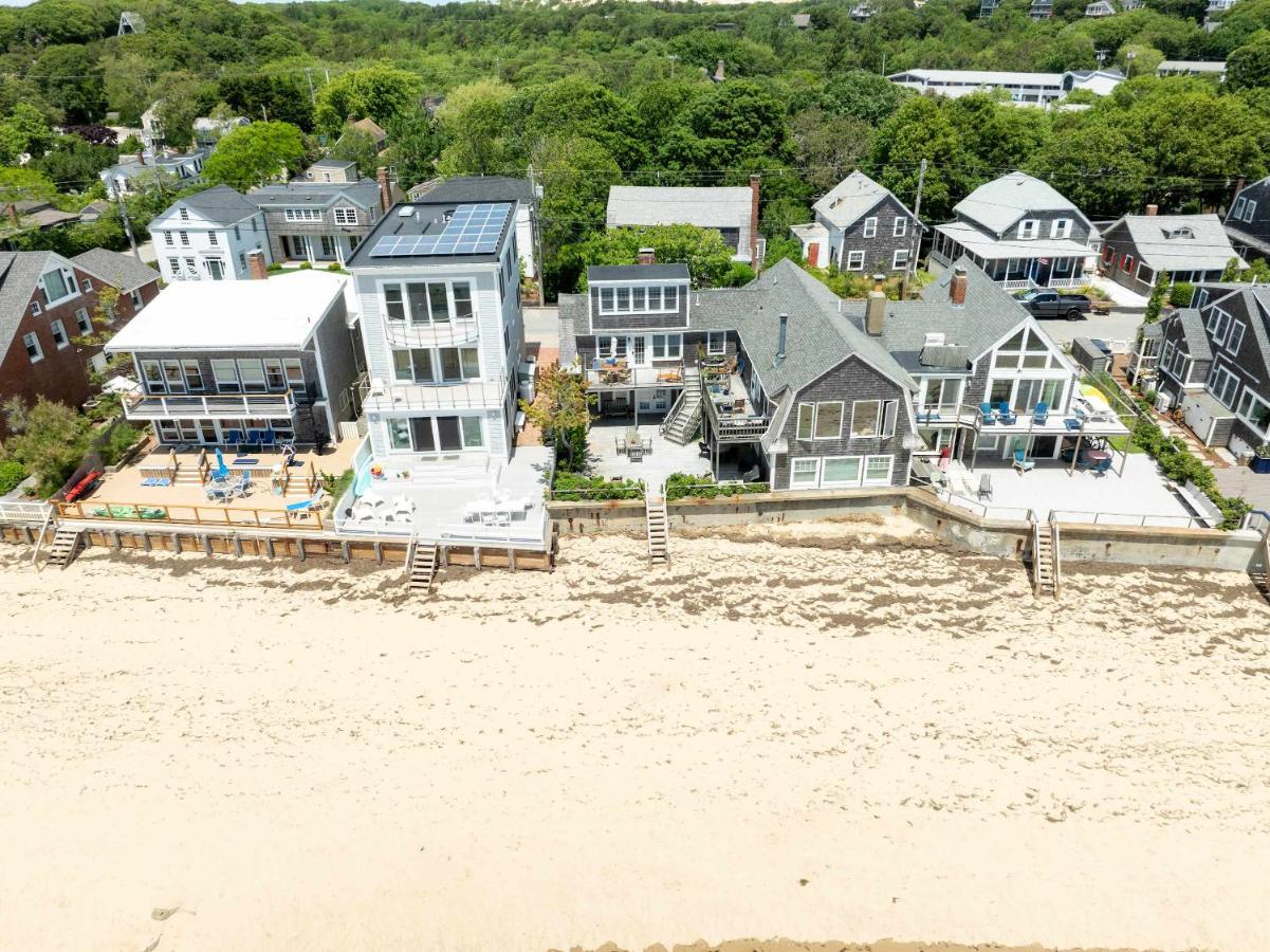Waterfront with Private Beach Stunning Views - B&B Provincetown