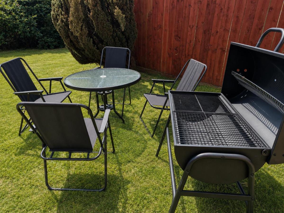 Bristol Road House, 2 Bedrooms, Parking & Garden - Chambres d'hôtes Kingston-upon-Hull