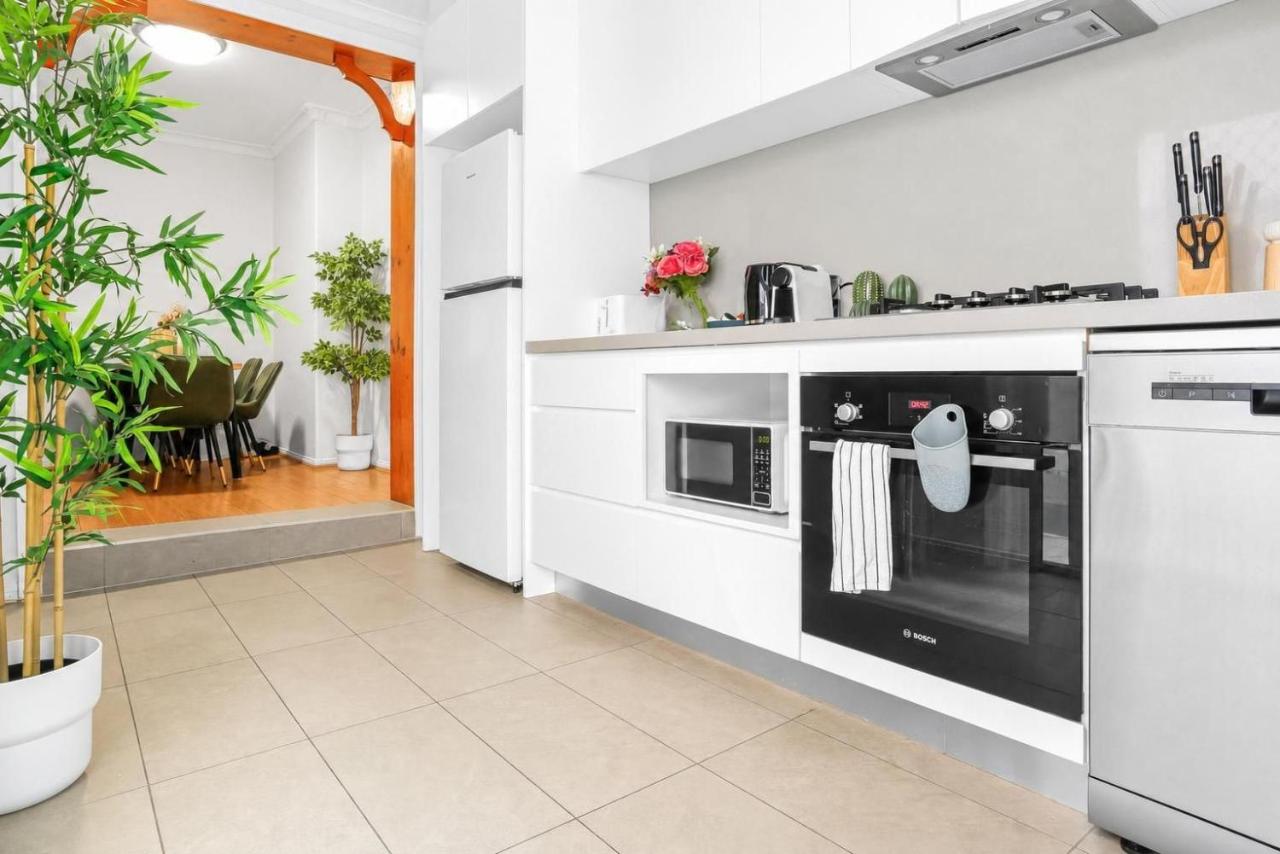 2 Bedroom House Darling Harbour Good for 6 Guests - B&B Sydney