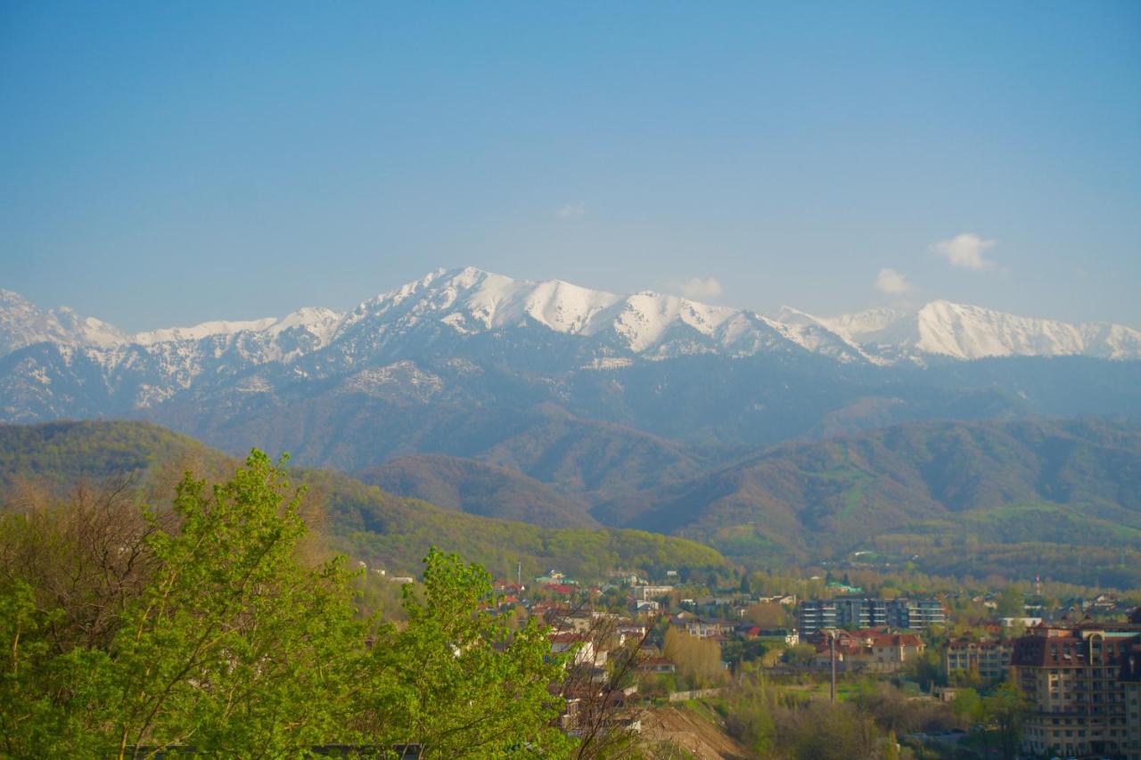 Almaty Mountain House - B&B Almatý