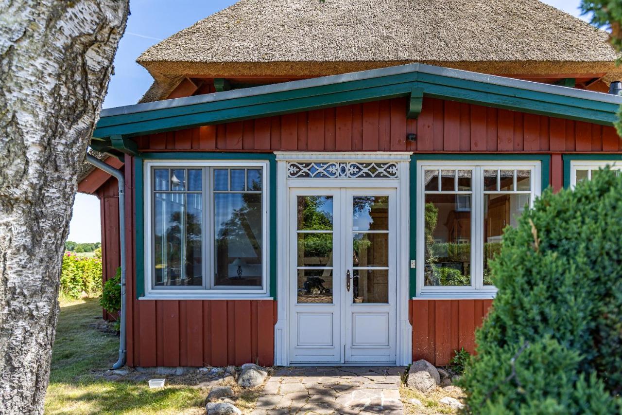 Haus am Prerowstrom - Ferienwohnung Ostseebad Prerow