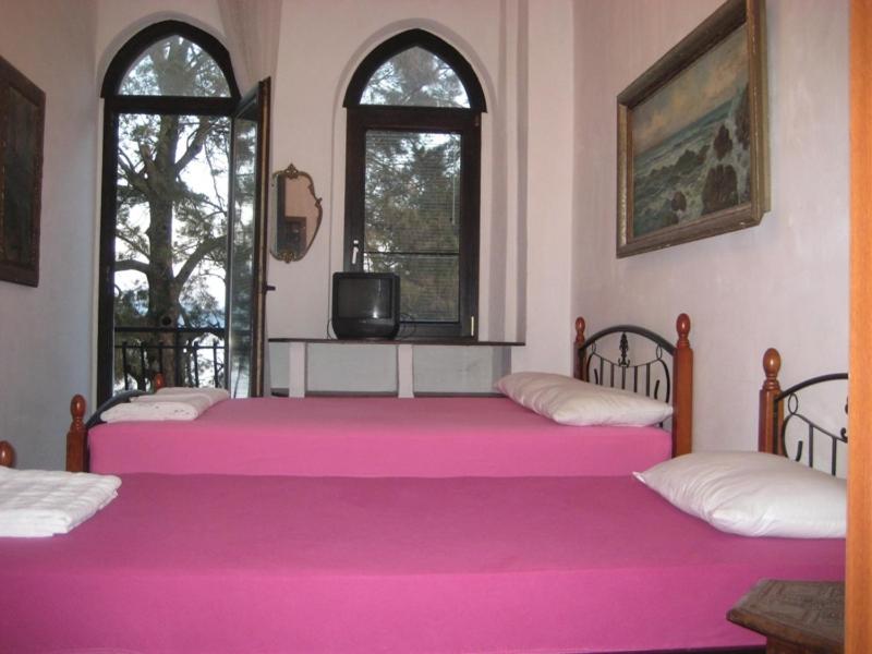 Appartamento con 2 Camere da Letto, Terrazza e Vista Mare