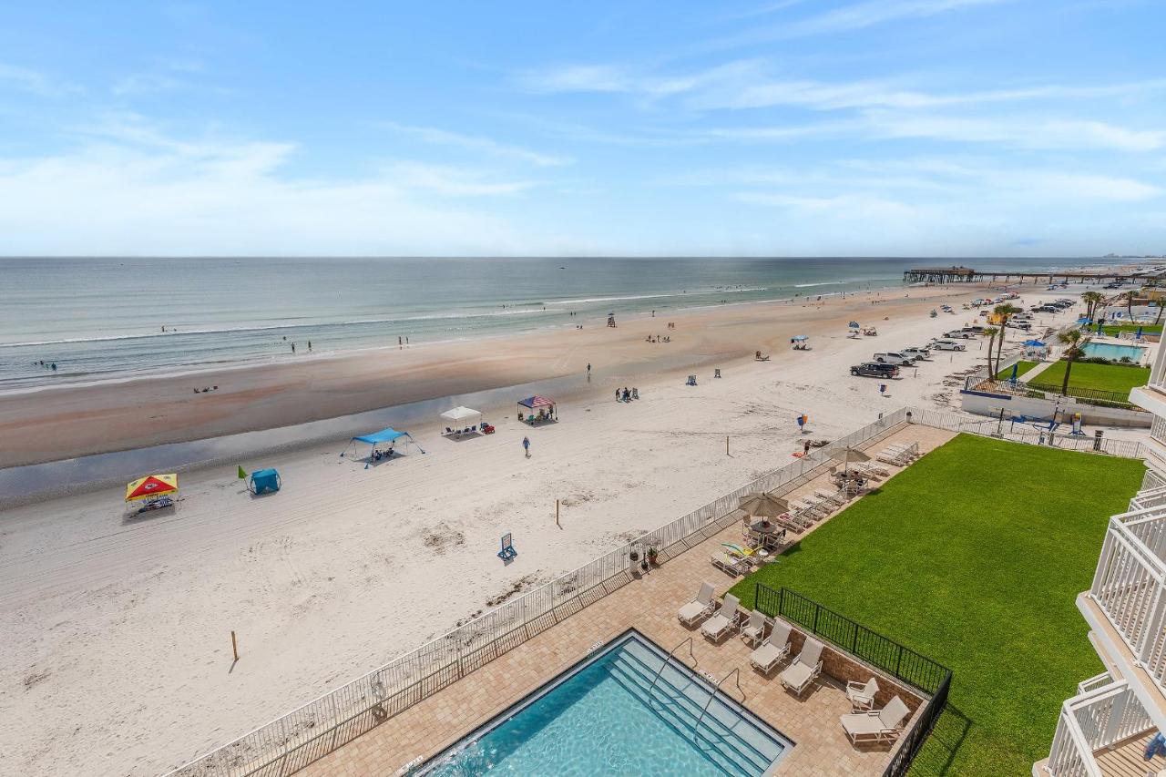 Daytona White Surf 504-OceanZenn - B&B Daytona Beach