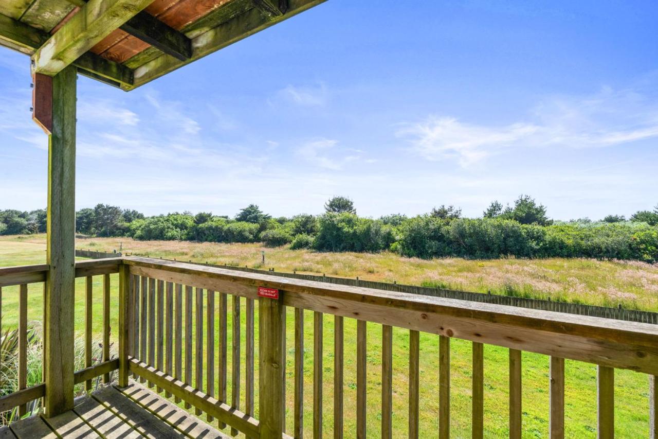 Family Suite for 6 with Kitchen - Pool Hot tub Pet-Friendly - B&B Ocean Shores
