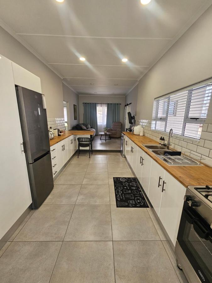 Rosa's Self-catering - B&B Springbok