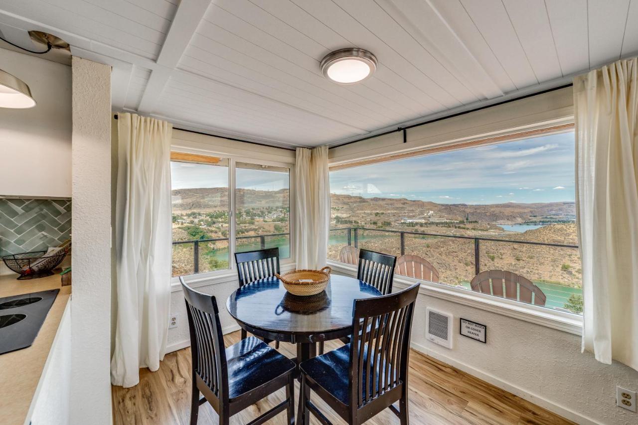 Cozy Grand Coulee Home w/ Deck & Views! - B&B Grand Coulee