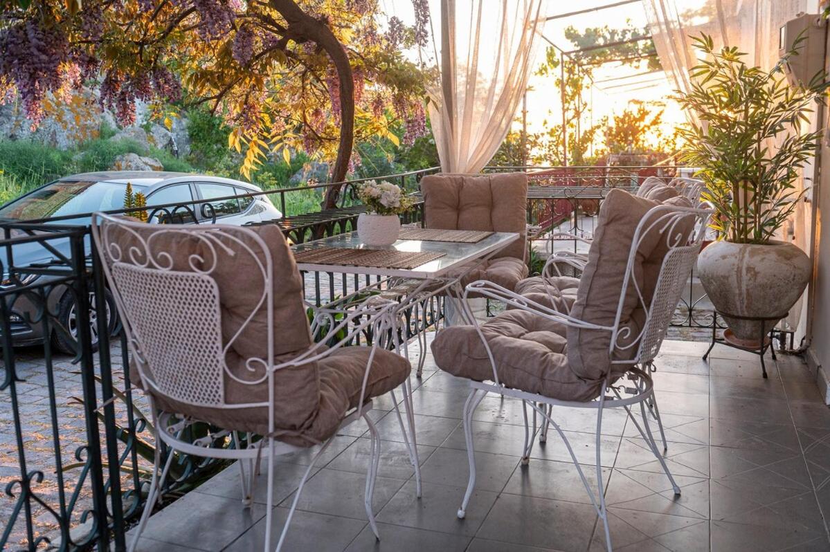 Wisteria House - Molyvos - B&B Míthymna