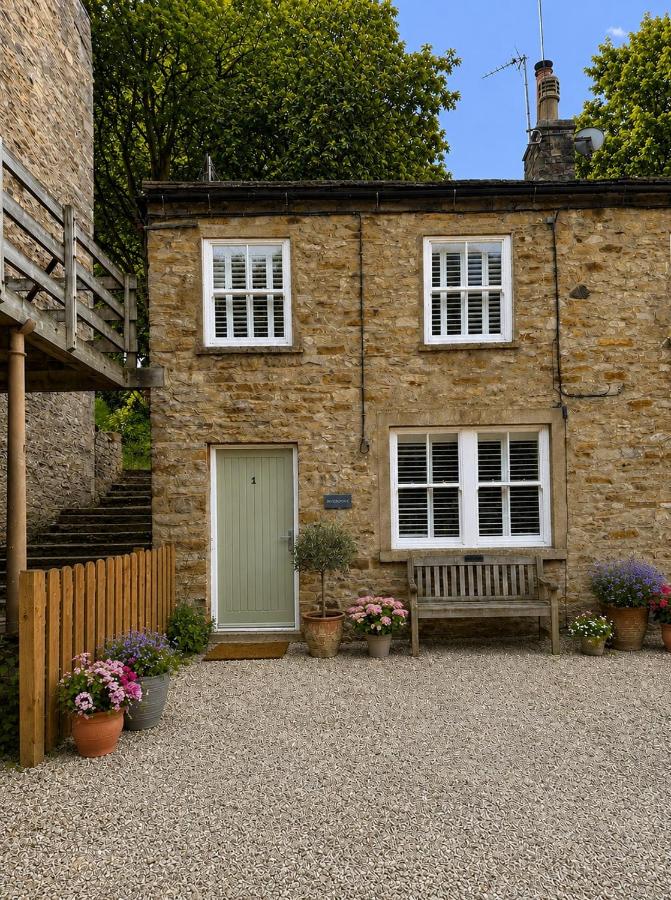River Song, Aysgarth Falls - Bed and Breakfast Leyburn