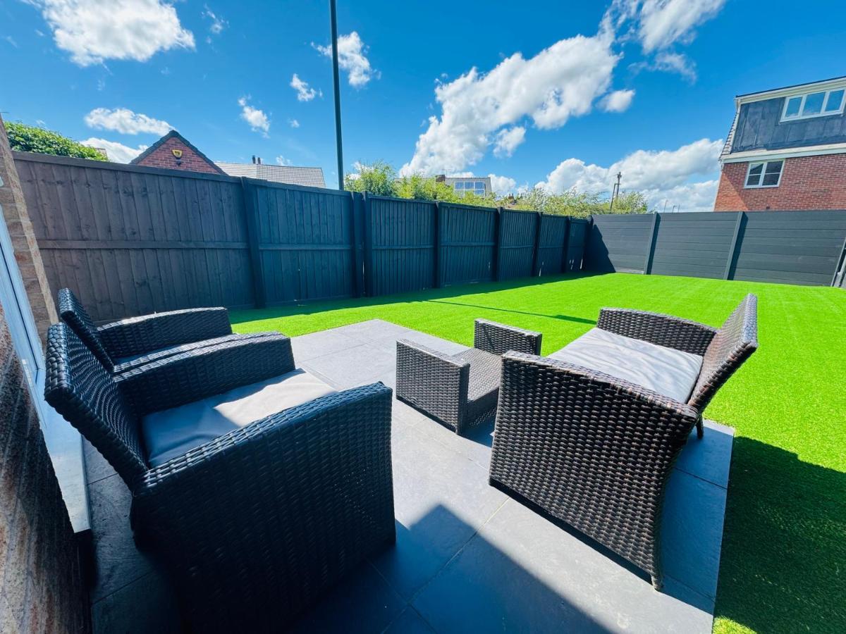Modern 3 Bedroom high spec house in Sheffield - B&B Sheffield
