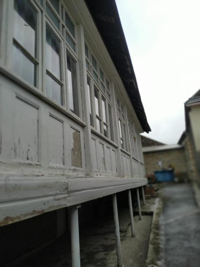 Old House - Ferienwohnung Sheki