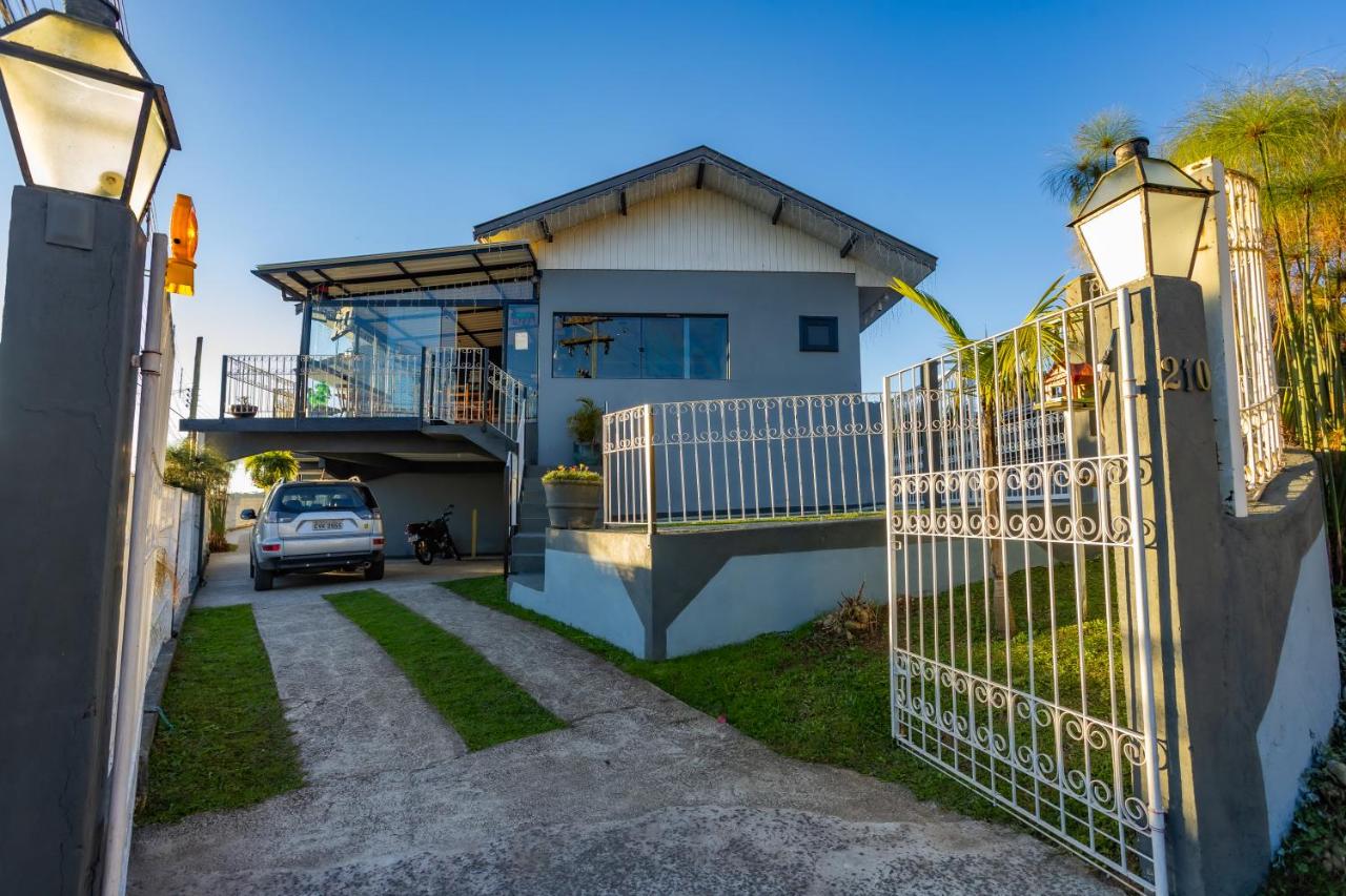 Villarejo da Esperanza- ver opções de suite com hidromassagem - Ferienwohnung Campos do Jordão