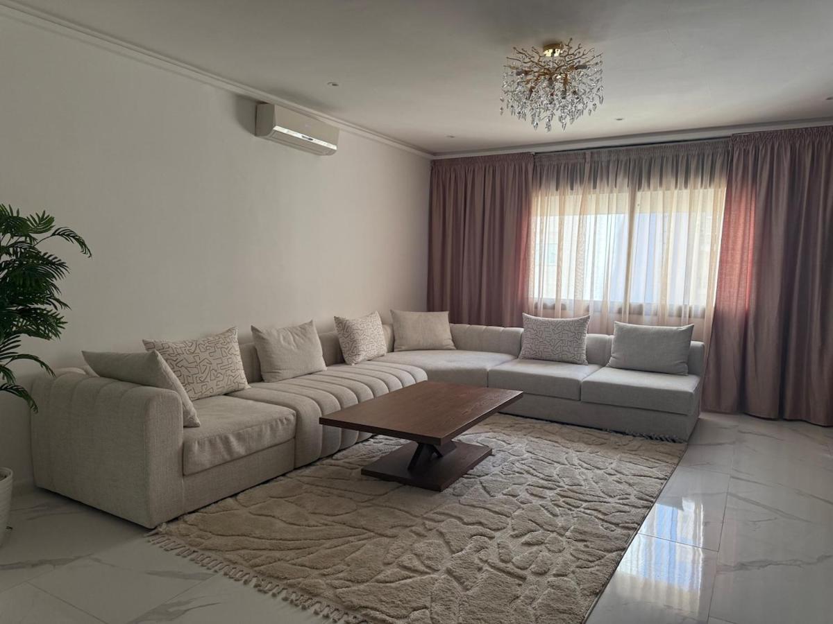 Bright New Flat in the Heart of Tangier - B&B Tangeri