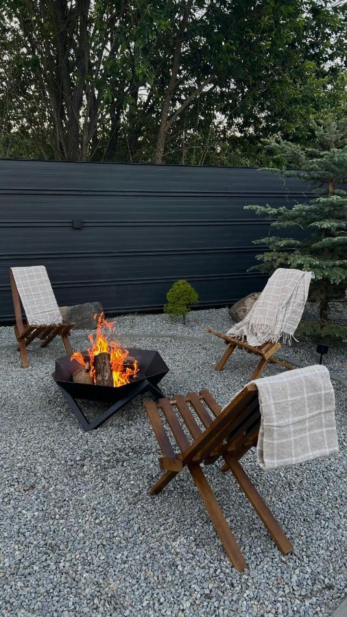 Riverside - vacation house with a sauna, hot tub, and BBQ - B&B Teterivka