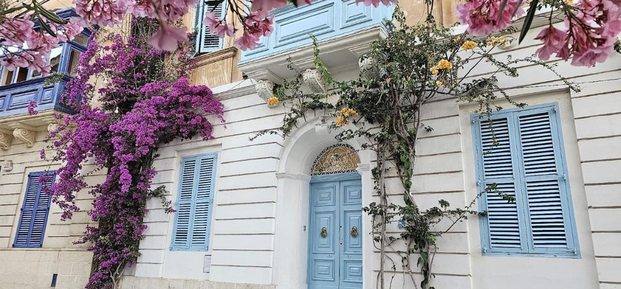 Valletta and Ferries J2 - B&B Gzira