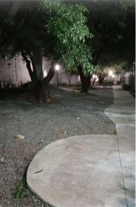 Apartment with Pool, gym & parking, up to 6 guests, BBVA stadium area - B&B Monterrey