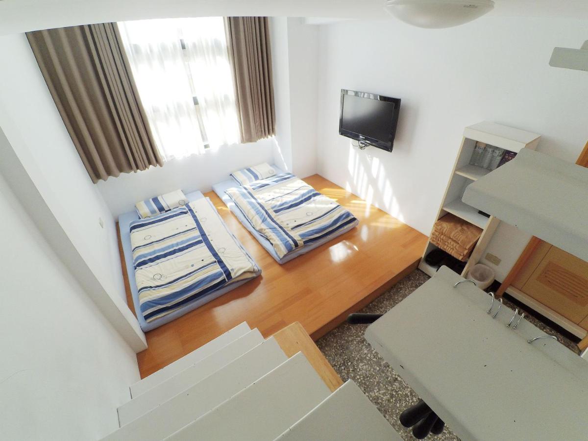 Family Room (6 Adults)