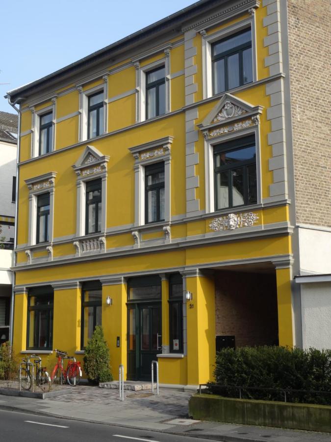 FeWo mit 2 Schlafzimmern, Wohnküche, Terrasse - Chambres d’hôtes Bonn