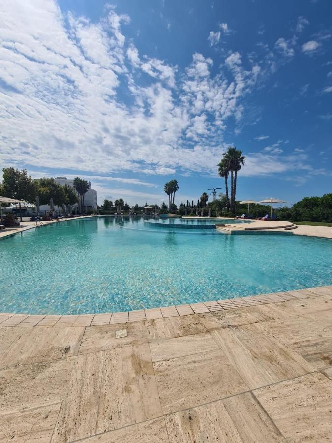 Beach House Lleshi - B&B Tale