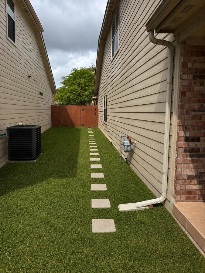 Modern & Private Apt near Lackland AFB & Seaworld - B&B San Antonio