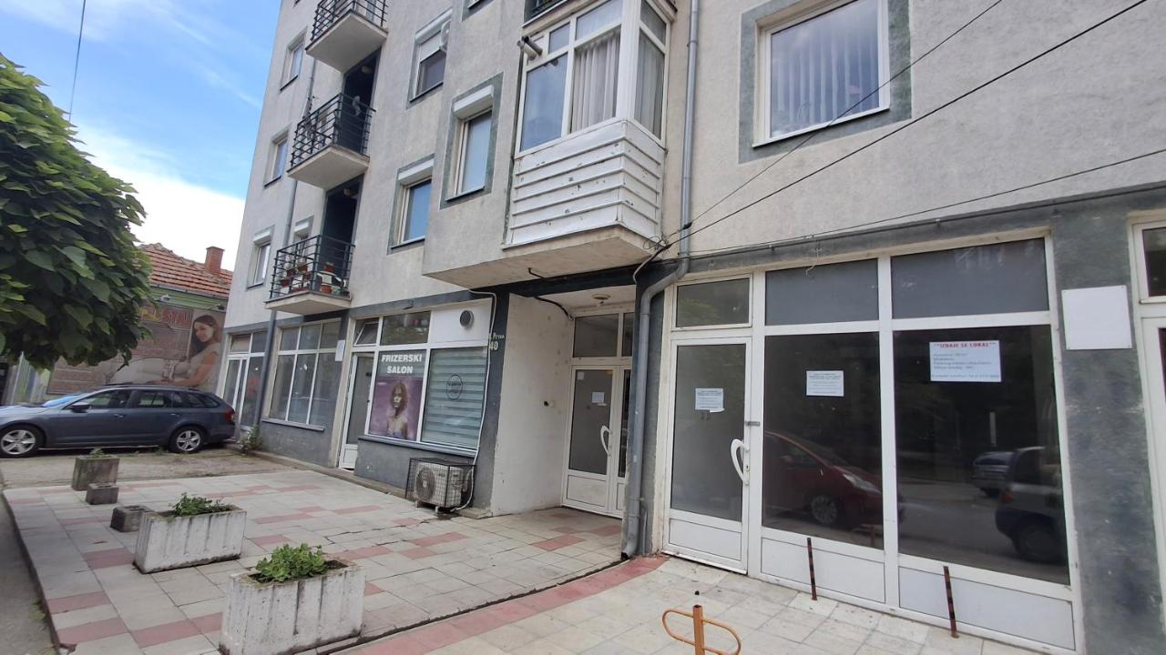 Apartman Kralj Petar - Bed and Breakfast Jagodina