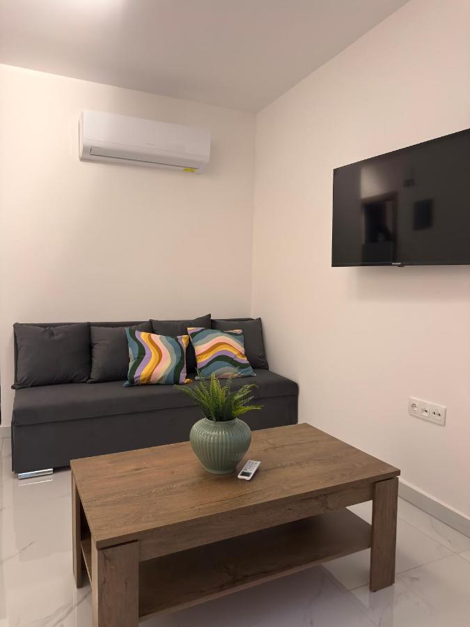 Deluxe Queen Suite