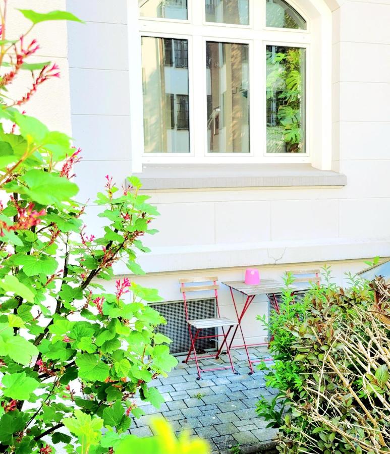 Get-your-flat - Tiny Flat in Gründerzeithaus, super sweet, Kreuzviertel - 50 m2 EG Haustier auf Anfrage - Chambres d'hôtes Dortmund