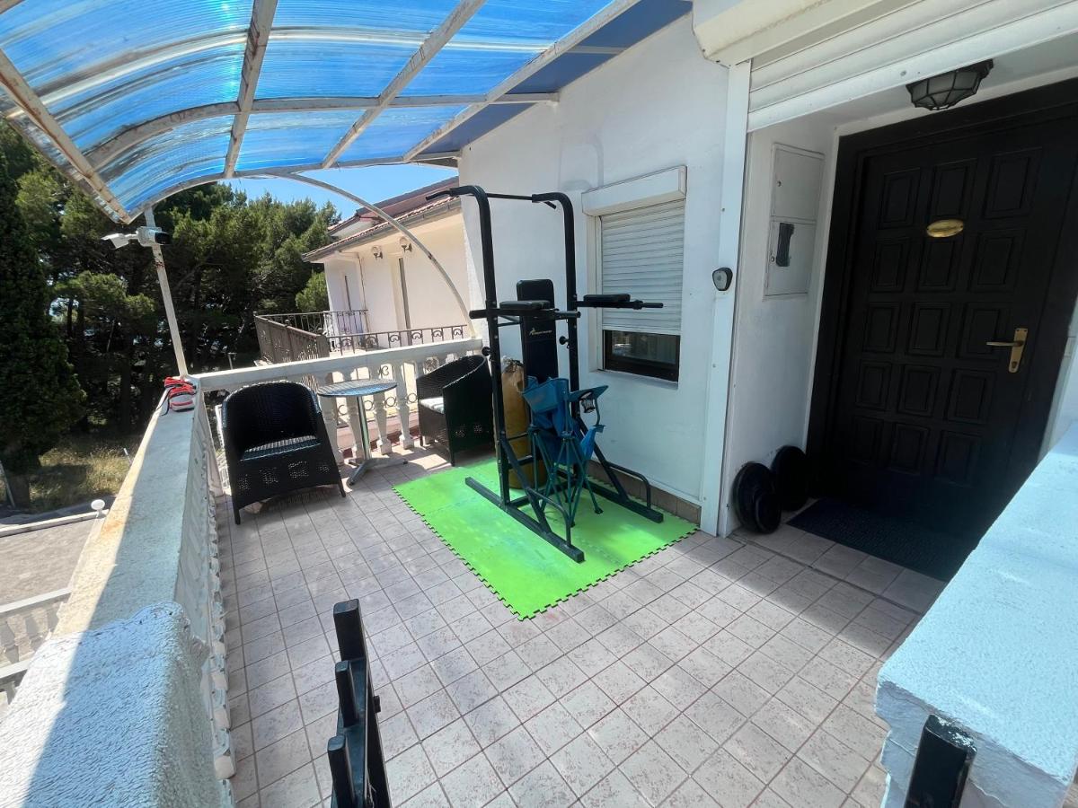 Upscale Live-In Apartment - B&B Sveti Stefan