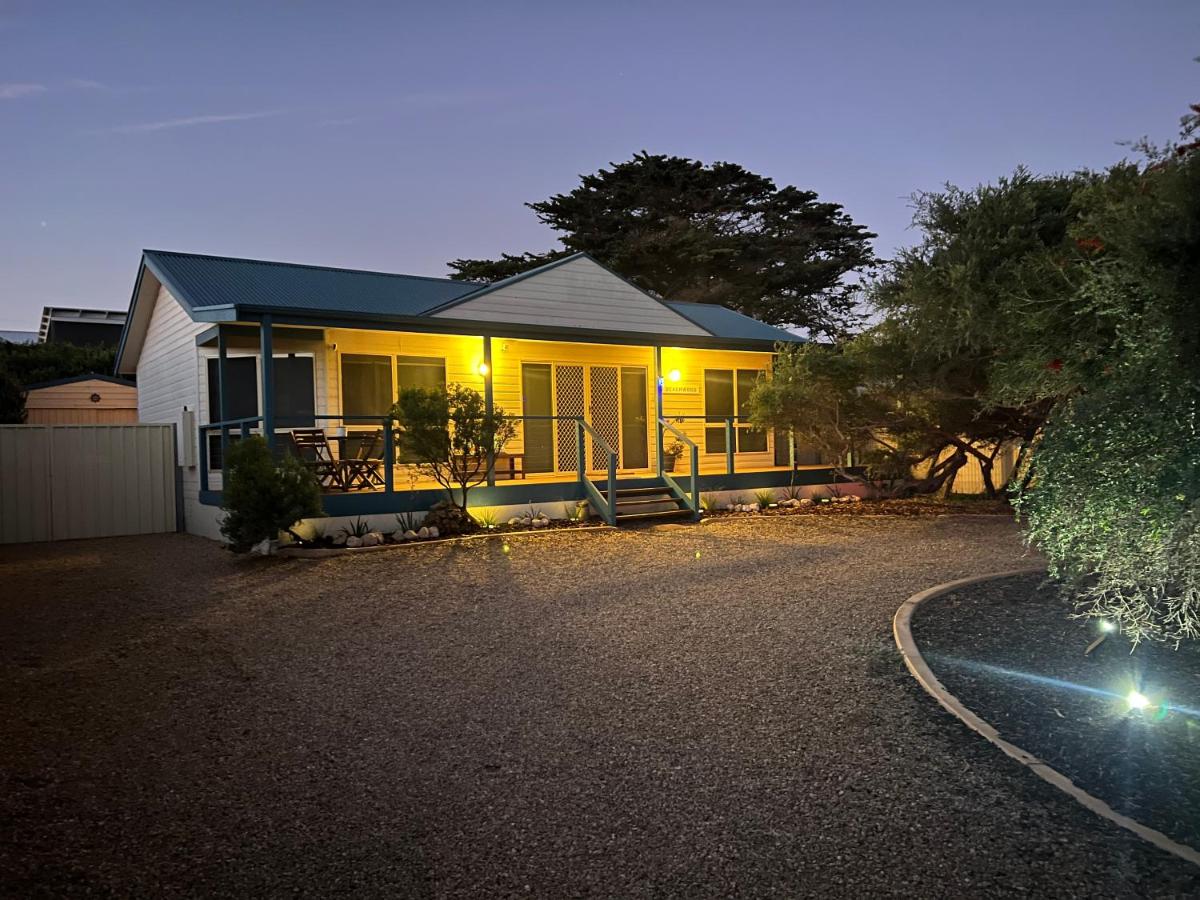 Beachwood - Fabulous Front-Row Goolwa Beach, Pet Friendly - B&B Goolwa South