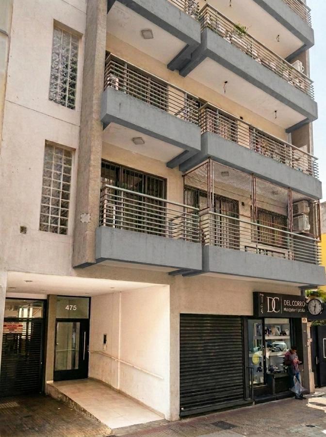 Estilo y Confort en el Corazón de La Plata - B&B La Plata