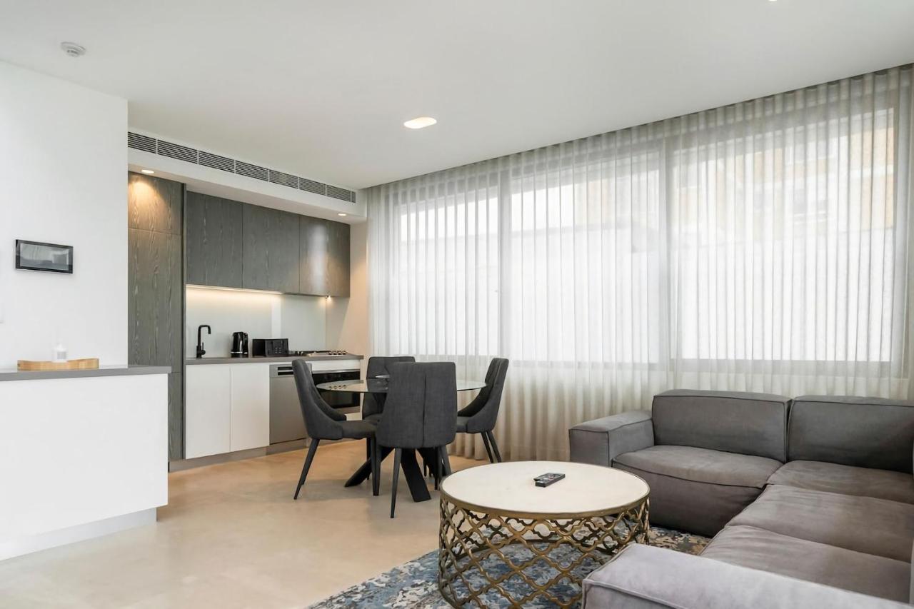 Inviting 2BR Unit w Parking near Coogee Beach - B&B Sídney