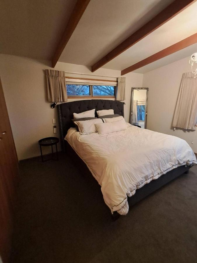 Spacious 5 Bedroom House in Nghinapuri Family Retreat - Ferienwohnung Karamu