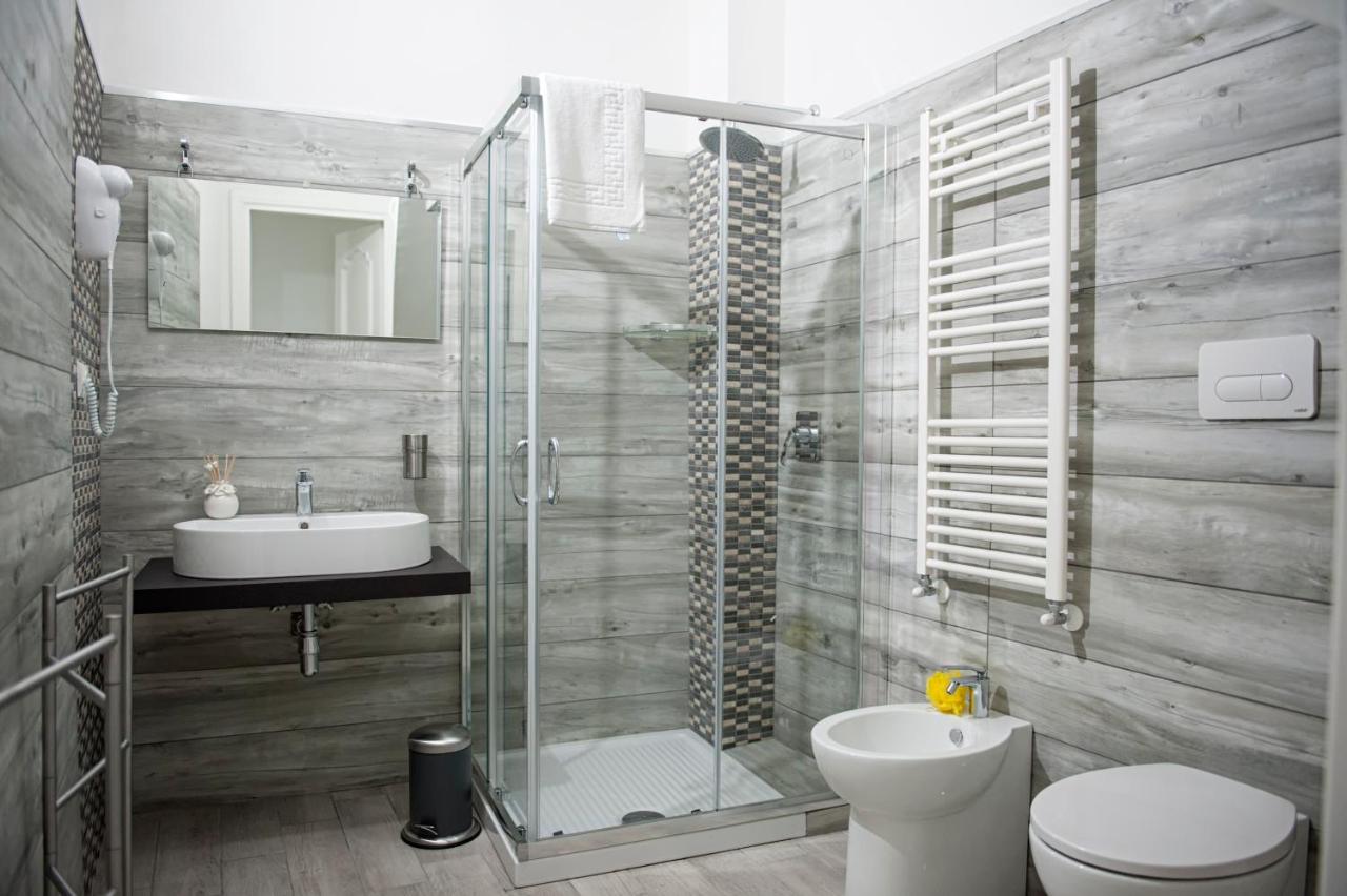 Twin Room with Private Bathroom