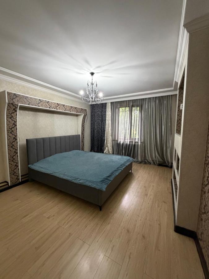 3 комнатные апартаменты - Ferienwohnung Karaganda
