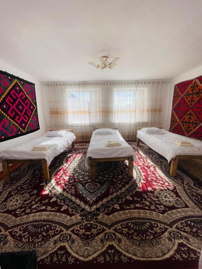 Dreibettzimmer
