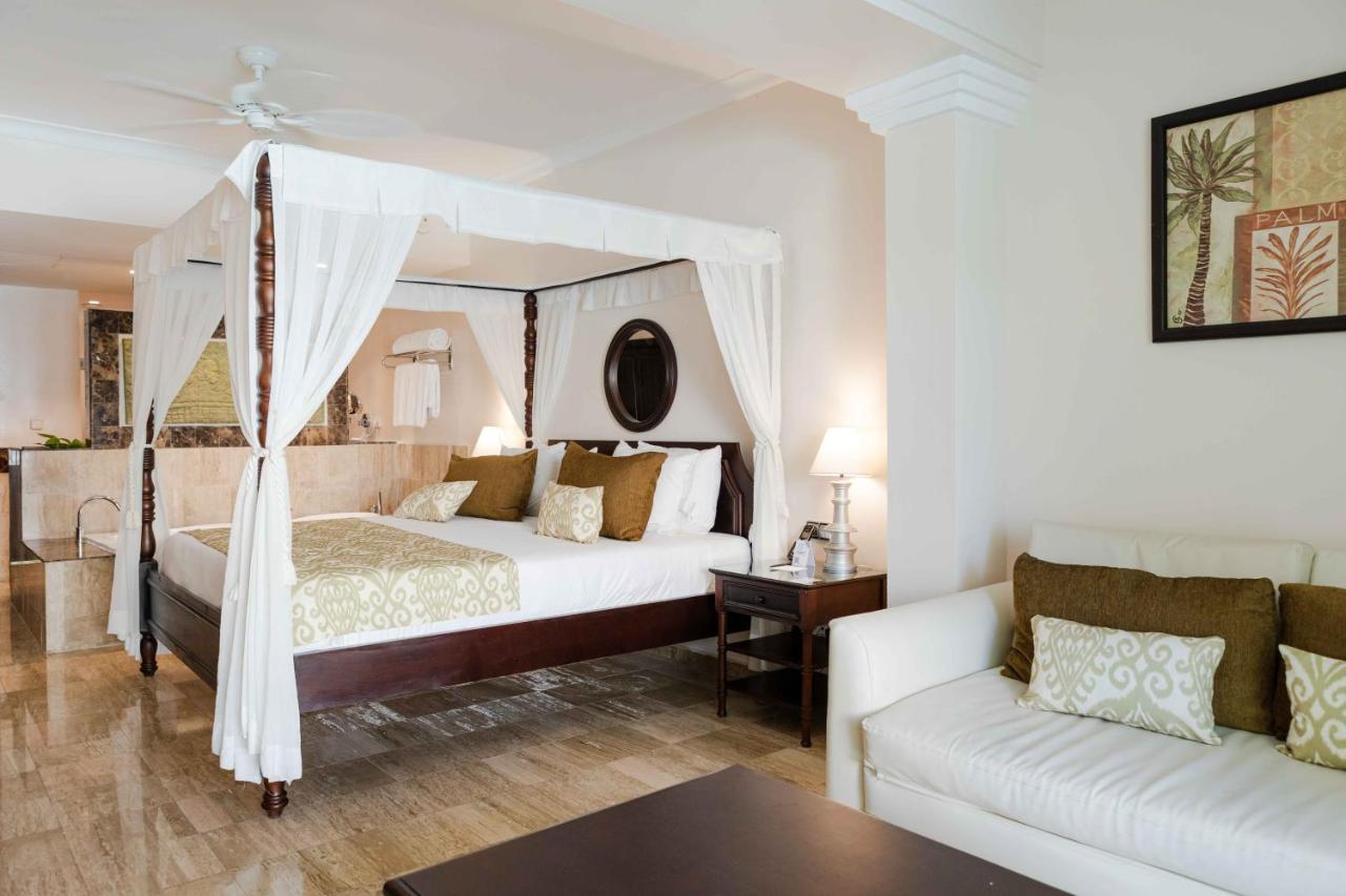 White sofa sits at dog-friendly TRS Turquesa Hotel - Adults Only - All Inclusive in Punta Cana.