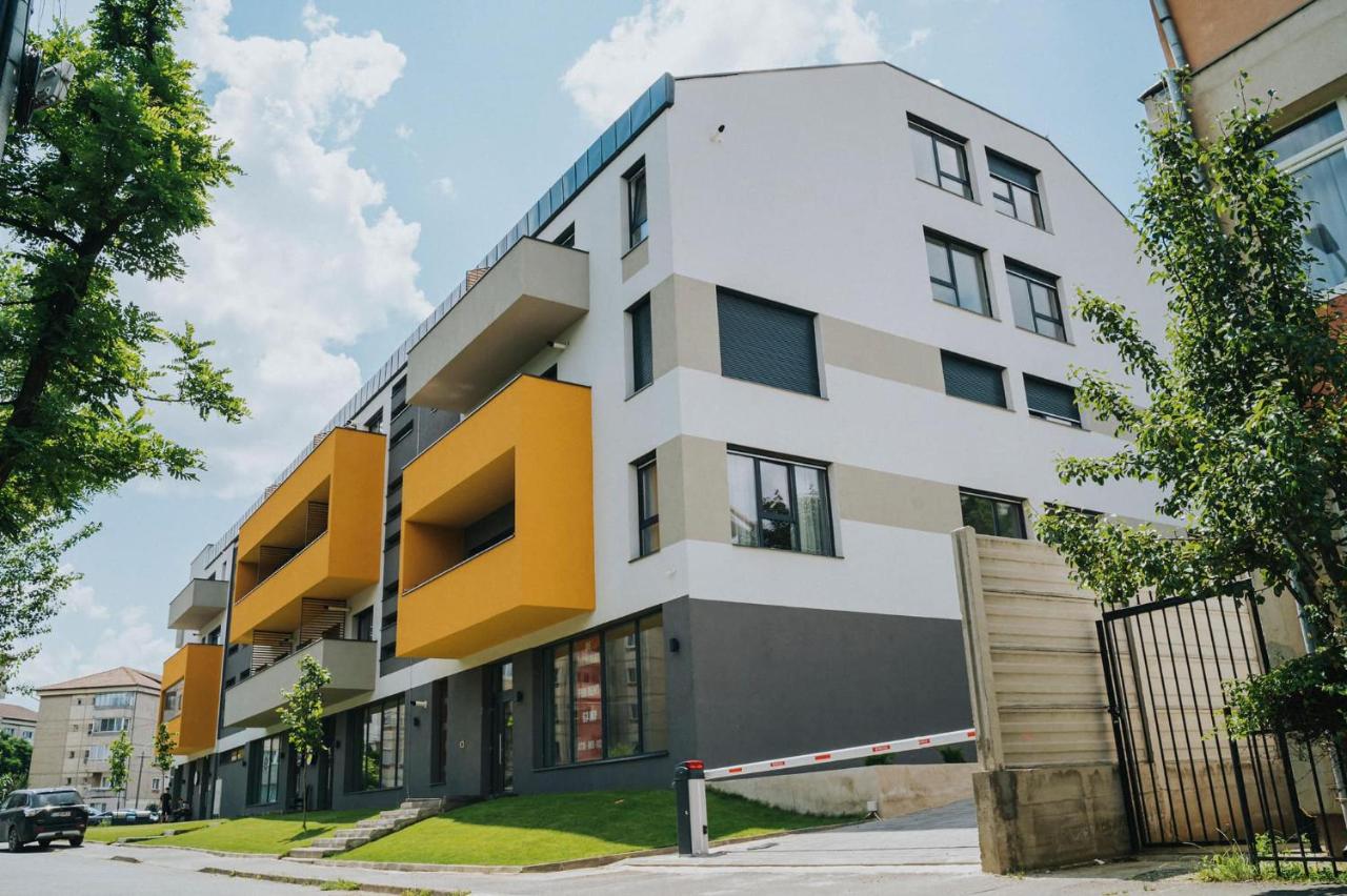 MID Azure Luxury Loft - Free Parking , Self Check-in - Ferienwohnung Großwardein