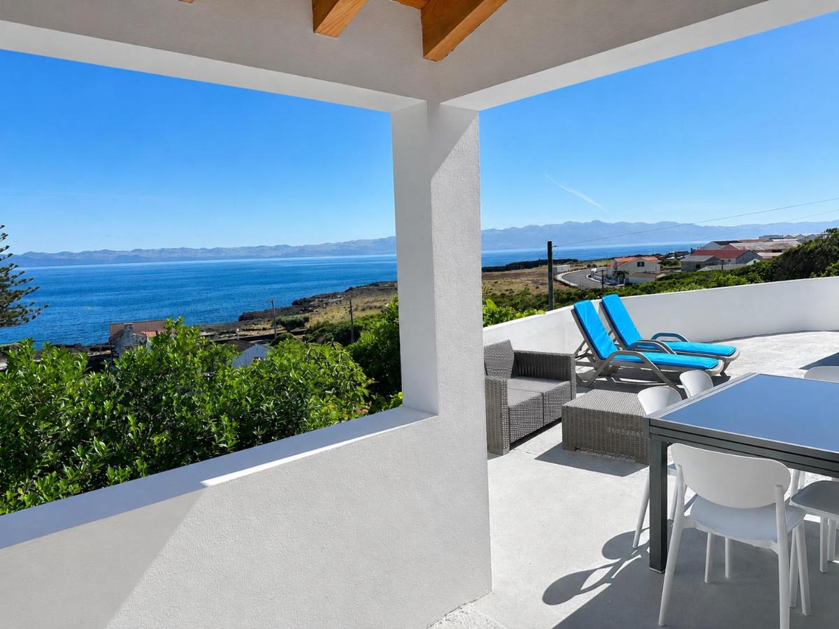 Pico Island Villas 38 - Private Atlantic Retreat - Chambres d'hôtes Santo António