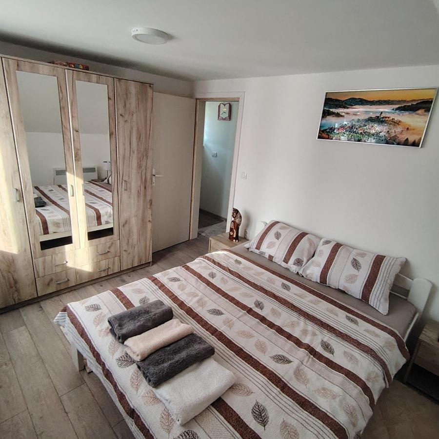 Kuca za Odmor ISKRA - Ferienwohnung Mokra Gora