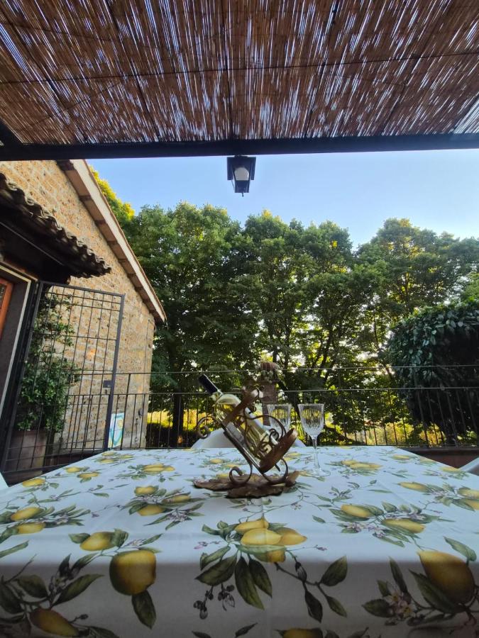 Casa Serafina trilocale con arredi d'arte e parcheggio privato - Ferienwohnung Orvieto