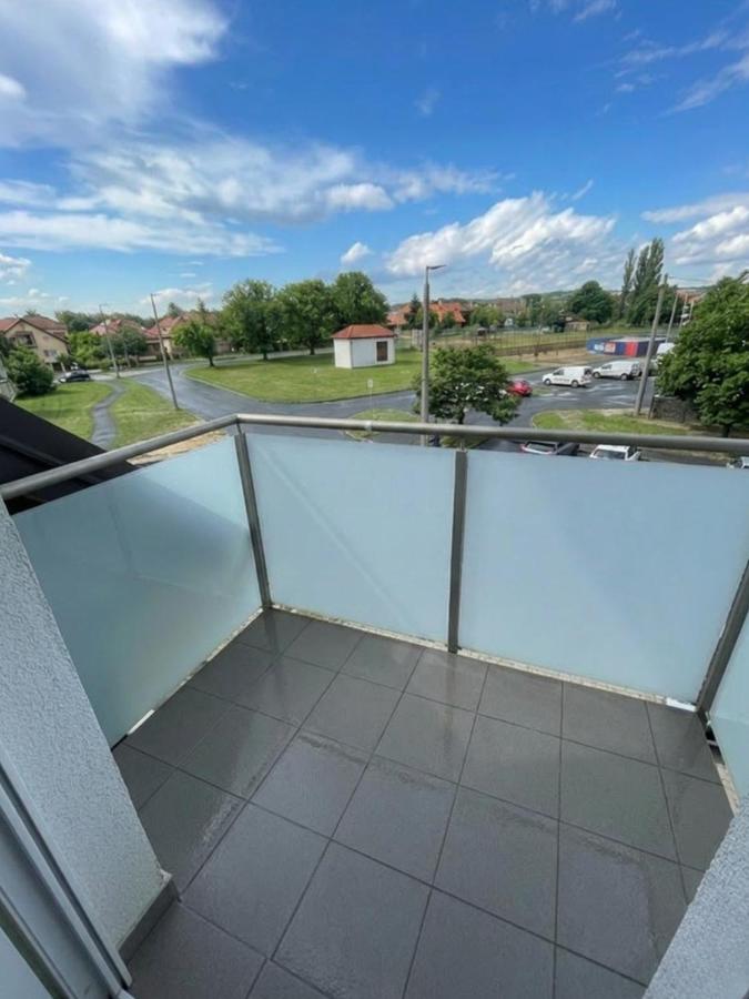 Manner Apartman Keszthely - Bed and Breakfast Keszthely