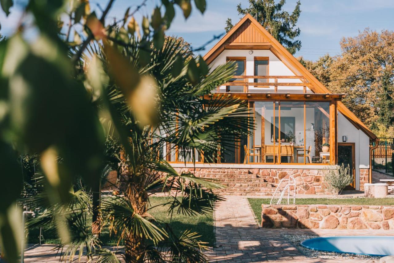 Káli Lugas Vendégház Balatonrendes - B&B Balatonrendes