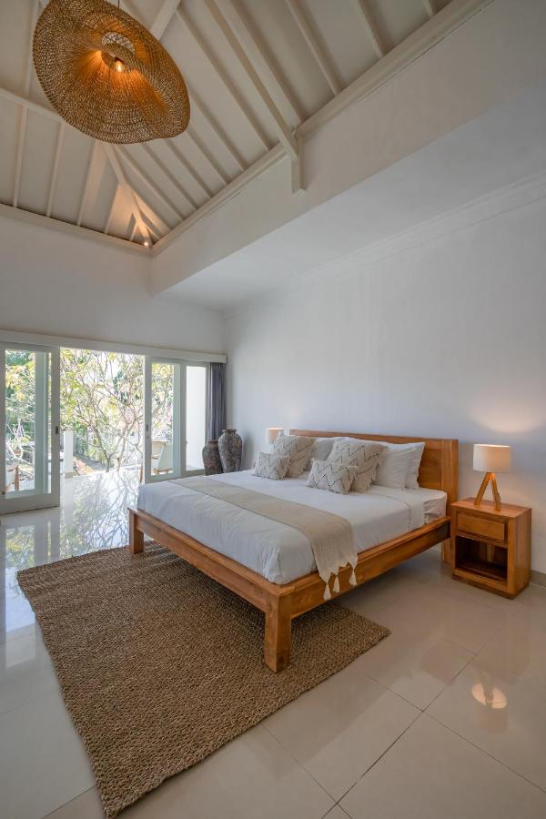 The Olivia Estate - Bed and Breakfast Seminyak