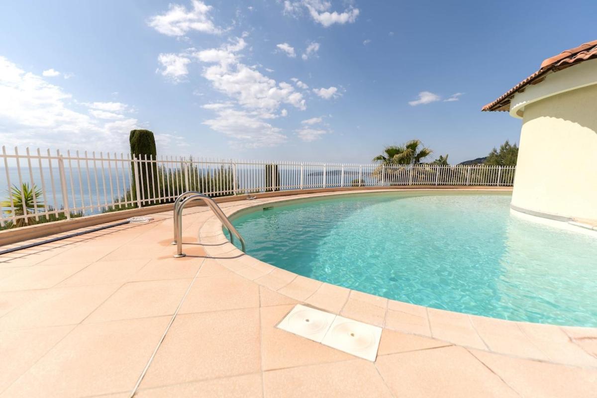 Magnifique appartement vue mer, piscine, garage - B&B Cap-d'Ail